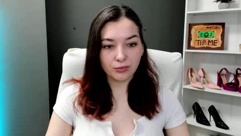 Megan online show from 05-19-26, 06:42