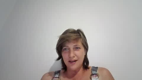 Snapshot of sugarmilf_ chatting on 07-09-26, 07:34 sugarmilf_ online show from 07-09-26, 07:34