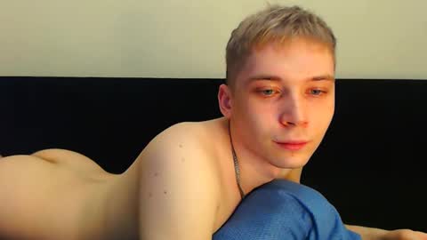 Snapshot of sugarrebit chatting on 02-10-25, 04:58 Sugarbutter online show from 02-10-25, 04:58