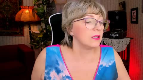 Vivien online show from 12-05-24, 07:17