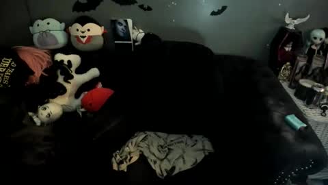 Sugary online show from 11-25-25, 02:44