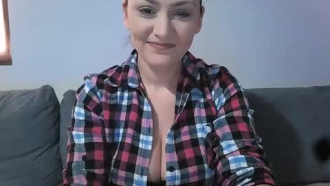 Snapshot of sugaryasmin chatting on 01-21-25, 10:19 SugarYas online show from 01-21-25, 10:19
