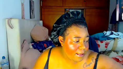 Snapshot of suggarbaby1 chatting on 12-18-25, 06:19 Cami Back in 2 hours online show from 12-18-25, 06:19