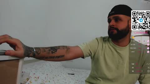 Snapshot of sulang chatting on 03-09-26, 09:41 Suleiman and Angie online show from 03-09-26, 09:41