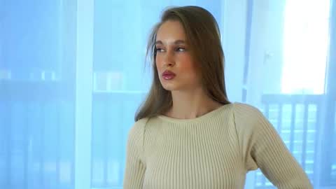 Ilona online show from 10-17-25, 07:55