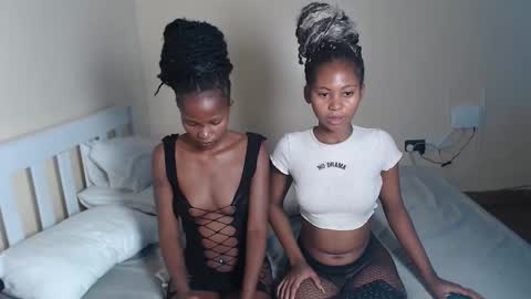 Snapshot of sultryvibesonly chatting on 01-06-26, 01:59 sultryvibesonly online show from 01-06-26, 01:59