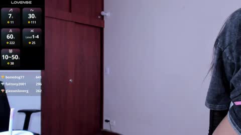 Nicolle  online show from 01-18-25, 09:34