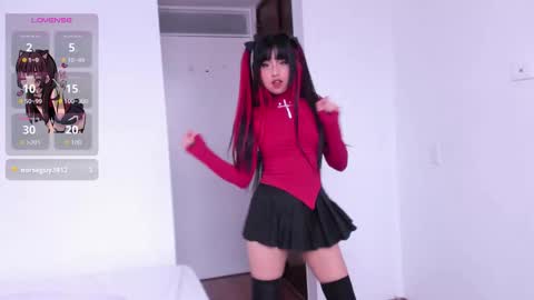 Nicolle  online show from 11-28-25, 03:36