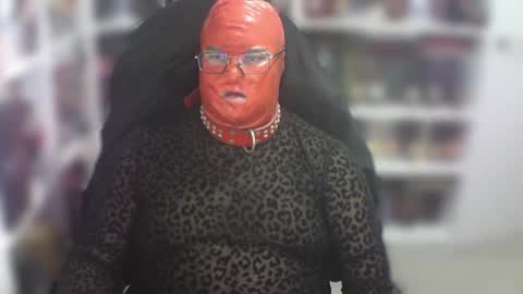 Sumisolatex online show from 01-30-25, 11:02