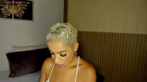 Snapshot of summer_night_ chatting on 07-19-26, 12:42 Summer online show from 07-19-26, 12:42