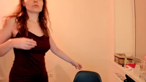 Summer Preston online show from 02-10-25, 12:08