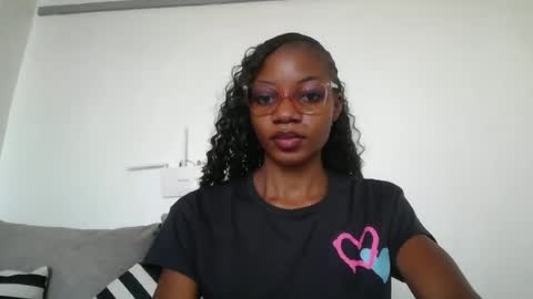 Snapshot of summerbuddy chatting on 06-15-26, 04:58 summerbuddy online show from 06-15-26, 04:58
