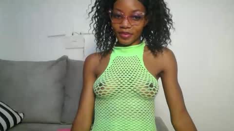 Snapshot of summerbuddy chatting on 06-30-26, 08:54 summerbuddy online show from 06-30-26, 08:54