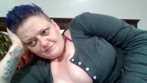 Snapshot of summerdivine69 chatting on 11-17-25, 10:32 Summer Divine online show from 11-17-25, 10:32