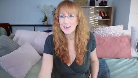 SummerKnightzzz online show from 01-22-25, 01:11