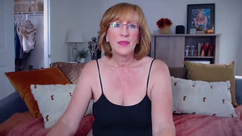 SummerKnightzzz online show from 09-26-25, 01:04