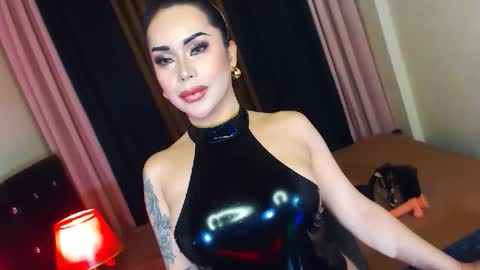 Snapshot of summerleonets chatting on 02-07-26, 08:34 Summer online show from 02-07-26, 08:34