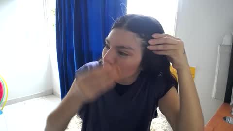 Snapshot of sun1moon6 chatting on 02-25-26, 02:48 moon1 online show from 02-25-26, 02:48