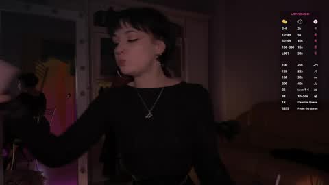 Miss Nelly online show from 05-18-26, 07:31