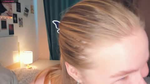 Snapshot of sunday_morn1ng chatting on 05-17-26, 07:06 Jenny online show from 05-17-26, 07:06
