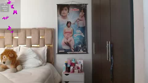 Jeraldine online show from 04-11-26, 01:26