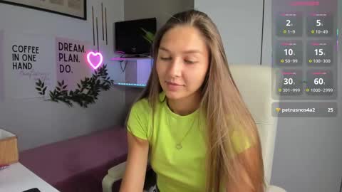 Sofia online show from 09-17-25, 01:46