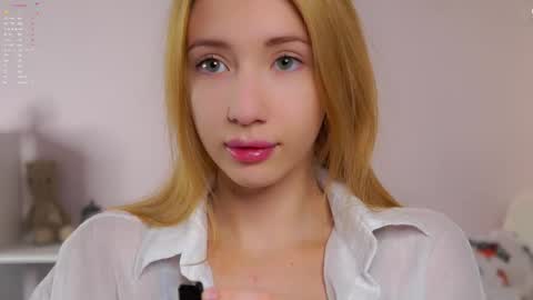 Lily online show from 01-18-26, 02:43