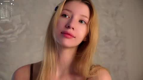 Lily online show from 04-20-26, 03:04