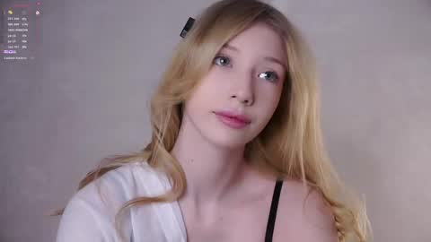 Lily online show from 05-20-26, 02:45