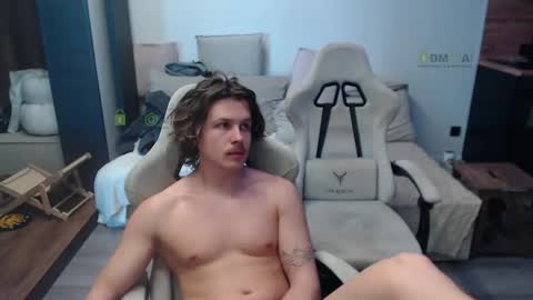 Alice and Sergey online show from 04-11-26, 02:21