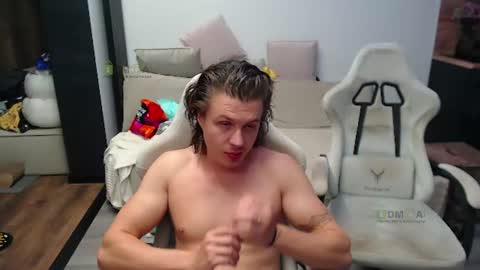 Snapshot of sunny1girl chatting on 06-29-26, 12:39 Alice and Sergey online show from 06-29-26, 12:39