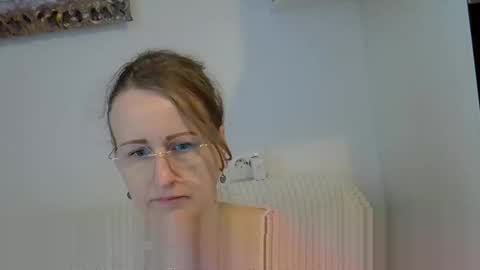 sunny__mood online show from 04-15-26, 08:21