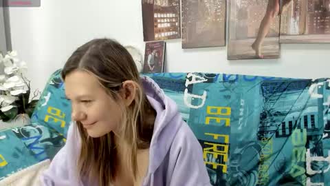 Snapshot of sunny__sammy chatting on 10-26-25, 01:22 Sammy online show from 10-26-25, 01:22