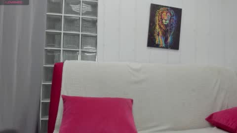 Snapshot of sunny__sammy chatting on 11-10-25, 01:26 Sammy online show from 11-10-25, 01:26