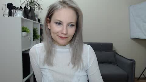 Naomi online show from 12-31-24, 06:05