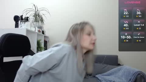 Naomi online show from 01-10-25, 06:31