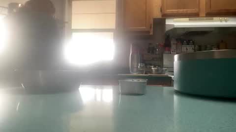 Sunny Clementine online show from 11-09-25, 09:35