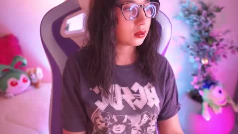 Snapshot of sunny_flower_ chatting on 02-10-26, 02:26 SUNNY online show from 02-10-26, 02:26