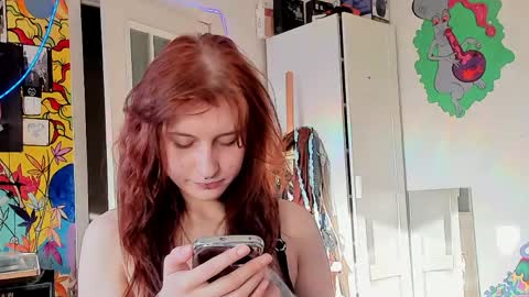 Snapshot of sunny_mouse chatting on 05-19-26, 04:24 Sunny online show from 05-19-26, 04:24
