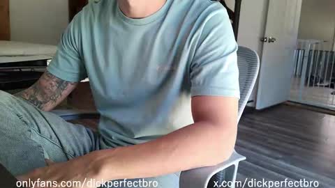 Snapshot of sunny_valentine chatting on 11-11-25, 03:01 sunny valentine online show from 11-11-25, 03:01