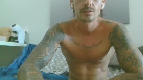 Snapshot of sunnyboy509286 chatting on 12-19-24, 04:56 Seb online show from 12-19-24, 04:56