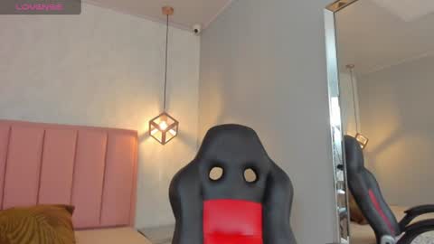 Snapshot of sunnycyrus chatting on 06-12-26, 12:48 S U N N Y online show from 06-12-26, 12:48