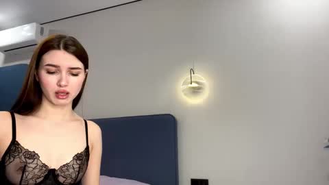 Christina online show from 03-20-26, 08:08