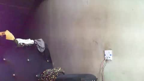 Sunnyblack2 online show from 10-19-25, 01:56