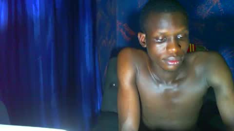 Sunnyblack2 online show from 04-12-26, 07:24