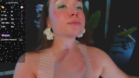 Snapshot of sunnyrisha chatting on 01-11-25, 06:33 Risha online show from 01-11-25, 06:33