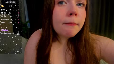 Snapshot of sunnyrisha chatting on 01-30-25, 12:37 Risha online show from 01-30-25, 12:37