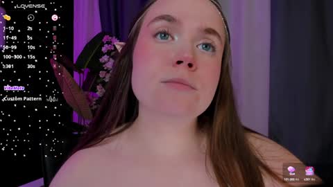 Snapshot of sunnyrisha chatting on 01-31-25, 03:33 Risha online show from 01-31-25, 03:33