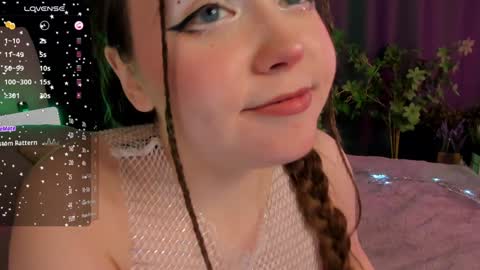 Snapshot of sunnyrisha chatting on 02-07-25, 01:22 Risha online show from 02-07-25, 01:22