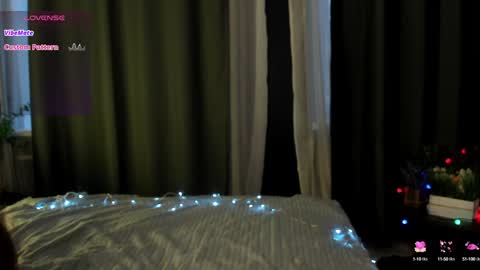 Snapshot of sunnyrisha chatting on 02-08-25, 01:11 Risha online show from 02-08-25, 01:11